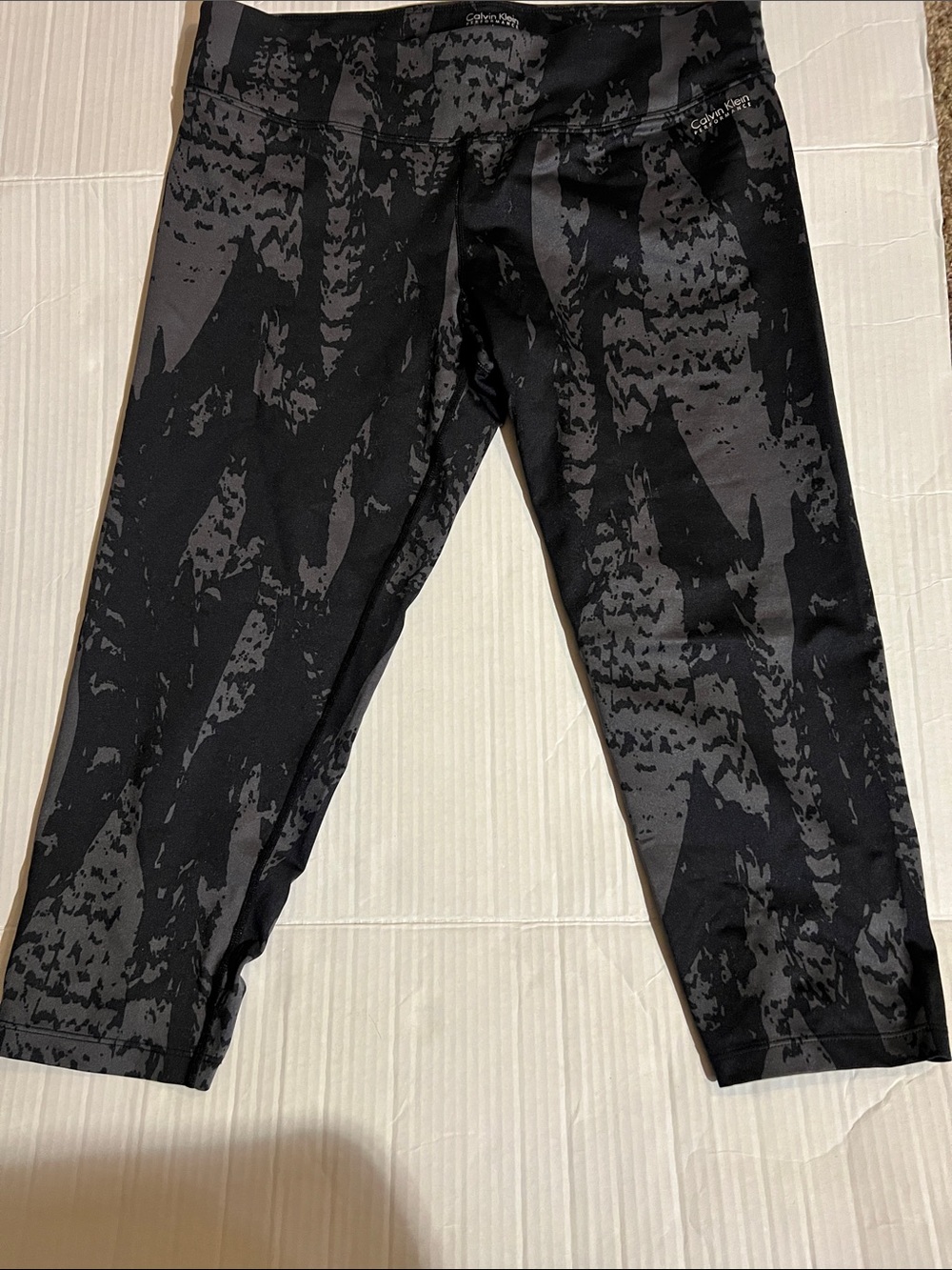Calvin Klein Black & Charcoal Abstract Print Crop Leggings